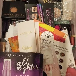 Surprise Beauty Bag